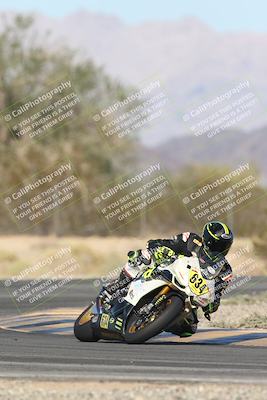 media/Nov-02-2025-CVMA (Sun) [[337aff29ab]]/Race 11-Amateur Supersport Open/